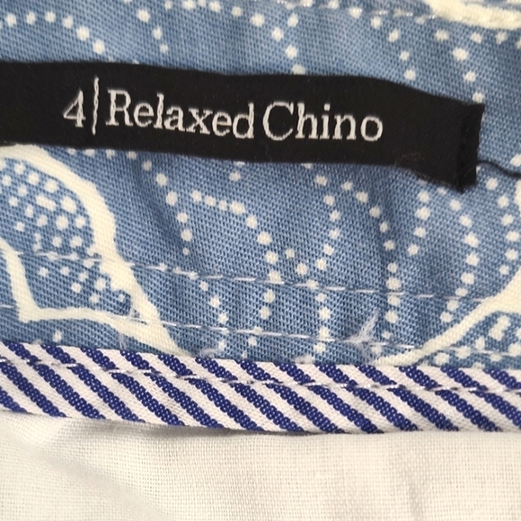 Talbot's women's blue floral print relaxed chino pants size (4) - Picture 4 of 13